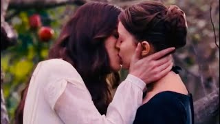 Emily amp Sue in Dickinson Episode 1  KISS Scene HD [upl. by Hinckley]