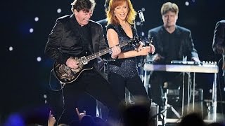 Reba McEntire Performs at the 2015 ACMs [upl. by Dianne]