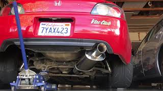 Vibrant performance muffler with the vibrant ultra quiet resonator on 03 S2000 [upl. by Stillmann53]