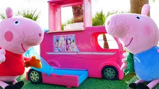 Las aventuras de Piggy Peppa Vídeos de juguetes peluches [upl. by Buller]