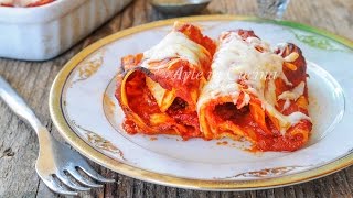 Rotolini di pasta con salsiccia al forno facile e veloce [upl. by Ayotnom144]