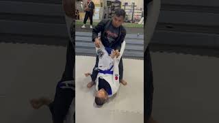 Standing Guard Pass with Waiter Sweep Defense Kamphuis Fabricio Jiu jitsu Philippines [upl. by Aligna]