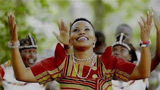 Lady Titie  Ntendereza Mukama Official Video New Ugandan Gospel music 2023 [upl. by Sinnel591]