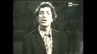 Pippo Franco  Vedendo la Foto di Bob Dylan Rai Tv 1967 [upl. by Cohette91]