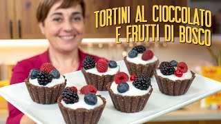 TORTINI AL CIOCCOLATO E FRUTTI DI BOSCO Ricetta Facile  Fatto in Casa da Benedetta ad [upl. by Eelibuj]