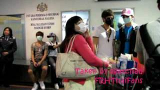 Calvin pulled Dadongs Shirt in the immigration gate  Penang Airport  May 29 2009 [upl. by Oicneserc]