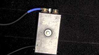 1960s Maestro FuzzTone FZ1A Demo [upl. by Loats]