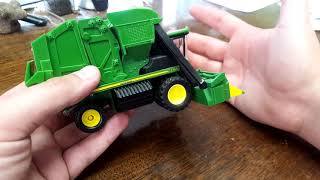 164 John Deere cotton picker [upl. by Ymmor]