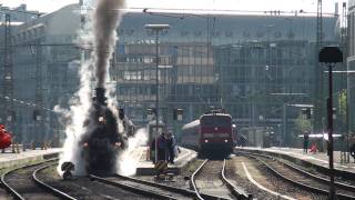 Bayerische S 36  3673 in München Hauptbahnhof [upl. by Ainirtak]