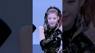 ITZY MAFIA IN THE MORNING STAGEMIX ryujin yeji lia chaeryeong YUNA [upl. by Ezirtaeb318]