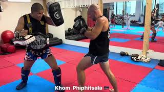 Super Pad work with Zbyněk Poldauf 💪 muaythai thaiboxkhom trainer [upl. by Gussy]