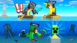 Minecraft SPEEDRUNNER vs HUNTERS On WATER [upl. by Mosley]