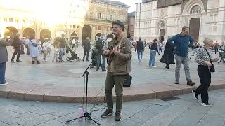 L italiano  Francesco santaniello  Bologna Piazza Maggiore 2192024 [upl. by Homerus]