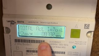 How to get a meter reading on a Landis GYR E470 electricity meter [upl. by Obadiah]