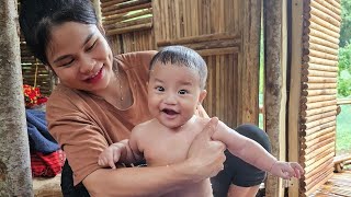 The daily life of a single mother and her super cute baby  Ly Thi Binh [upl. by Kcirdes]