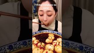 Chinesa comendo muitos ovos food mukbang comidachina eating chinafood egg eggs [upl. by Gniliem]