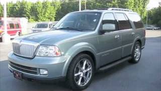 2006 Lincoln Navigator Start Up Engine and In Depth Tour [upl. by Hwang]