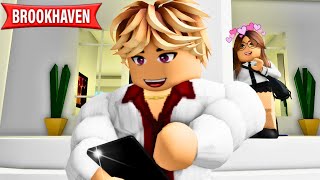 BILLIONAIRE CRUSH HIRED ME TO BE HIS ASSISTANT ROBLOX MOVIE CoxoSparkle [upl. by Riebling]