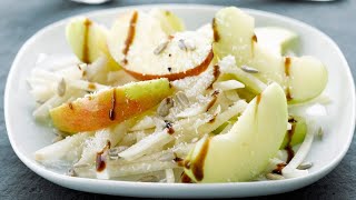 Recette  Salade de radis noir aux pommes et graines de tournesol [upl. by Blakely193]