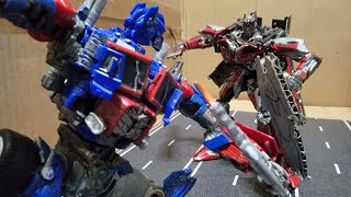 Transformers DOTM  Optimus vs Sentinel Stop Motion [upl. by Egedan625]