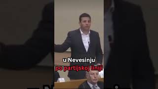 Vukanović RASKIVA direktoricu [upl. by Fortunio827]