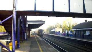 5043 Earl of Mount Edgcumbe on the bristolian powers through tilehurst 17 April 2010 [upl. by Akineg]