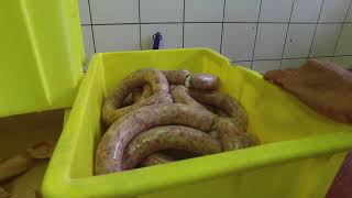 Patrimoine alimentaire alpin la fabrication de la saucisse fratze [upl. by Gothard]