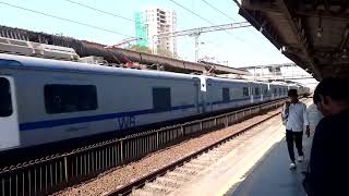 Double Fast Ac local Train Skipping Dahisar railway Station Western Railways Mumbai [upl. by Gosser]