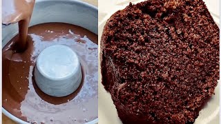 BOLO DE CHOCOLATE DE LIQUIDIFICADOR SUPER FÁCIL RÁPIDO E FOFINHO [upl. by Harshman419]