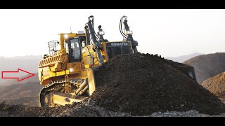 New Komatsu D475A Bulldozer [upl. by Rawde523]