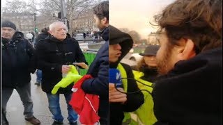 des gilets jaunes dans la manifestation de Foulards RougesDiscussion pointue [upl. by Ressan469]