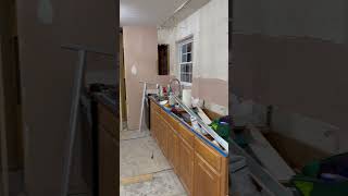 Home Renovation DIY part 3 diyprojects homerenovation mommyvlogger dreamhome diyhome 1970s [upl. by Ayortal591]