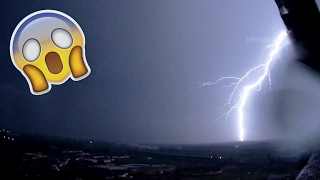 Dangerous Lightning Strike 4K  Mumbai India [upl. by Leahcimnaj]