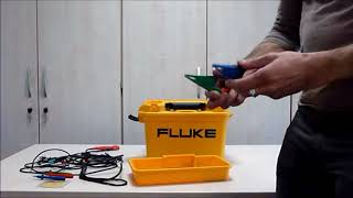 Fluke 1654 DER LIEFERUMFANG vom VDE 0100 VDE 0105 Installationstester Anlagentester [upl. by Hullda]