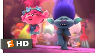 The Story of Poppy And Prince Darnell 💖  Trolls World Tour Mini Moments [upl. by Drais]