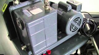 Welch 1402 Vacuum Pump [upl. by Delinda]