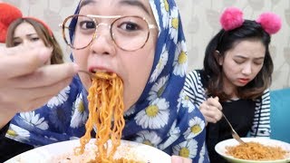 FIRE NOODLE CHALLENGE  Ria Ricis [upl. by Maurili]