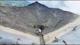 Barge unloading 3000 tons of phosphorite ore Part 1 Relaxing video [upl. by Ninnetta]