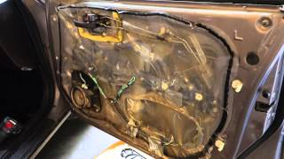 How to repair door lock Toyota cars Years 1990 to 2010 [upl. by Scheider]