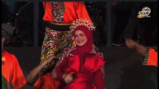 Siti Nurhaliza  Kurik Kundi Live Konsert Ambang Tahun Baharu Melaka [upl. by Ocsecnarf]