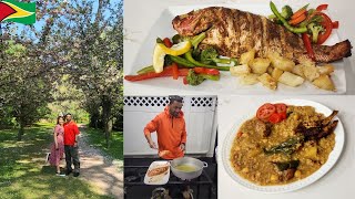 🇬🇾GUYANESE STYLE OVEN BAKED RED SNAPPER STEAM VEGETABLES BAKED POTATOES COOKUP RICE MACARONI🇬🇾 [upl. by Htebzil867]