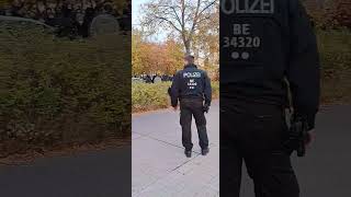 quotWir kriegen euch allequot Demo und Nazi geraten aneinander Polizei geht dazwischen Nazi Demo b1910 [upl. by Bullen]