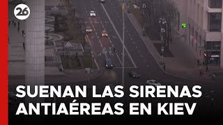 GUERRA RUSIA  UCRANIA  Suenan las sirenas antiaéreas en Kiev [upl. by Strenta]