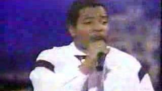 Young MC  Bust A Move Live on Arsenio 89 [upl. by Magbie636]