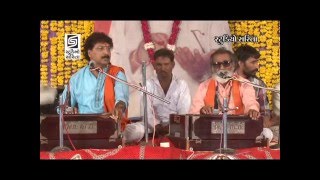 Laxman Barot Yogeshpuri Goswami Chamardi Jugalbandhi Dayro Santvai Bhajan  1 [upl. by Notkcorb436]