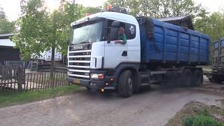 scania 144 g 460 met open pijp kuilvoer laden [upl. by Niarfe]