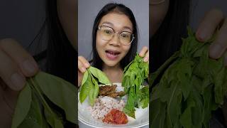 Daun pepaya x daun slaam jadi gak pait  marikitacoba mukbang [upl. by Atilem]