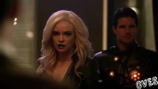 The Flash  2x13  Deathstorm y Killer Frost vs The Flash  Castellano HD [upl. by Oretos35]