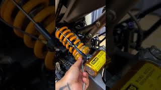 setel shock tabung dbs ohlins tutorial mekanik [upl. by Hrutkay543]