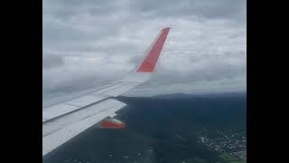 Landing in Cairns Airport Jetstar A320200 [upl. by Karyl527]